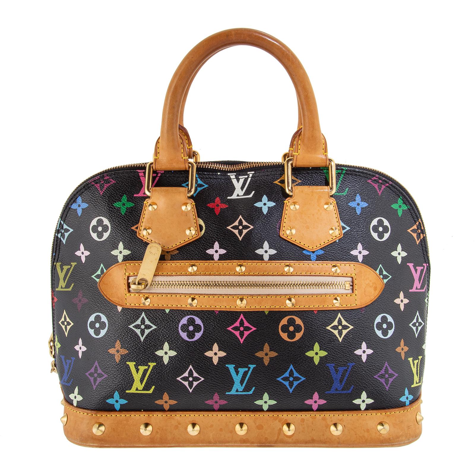 A LOUIS VUITTON 