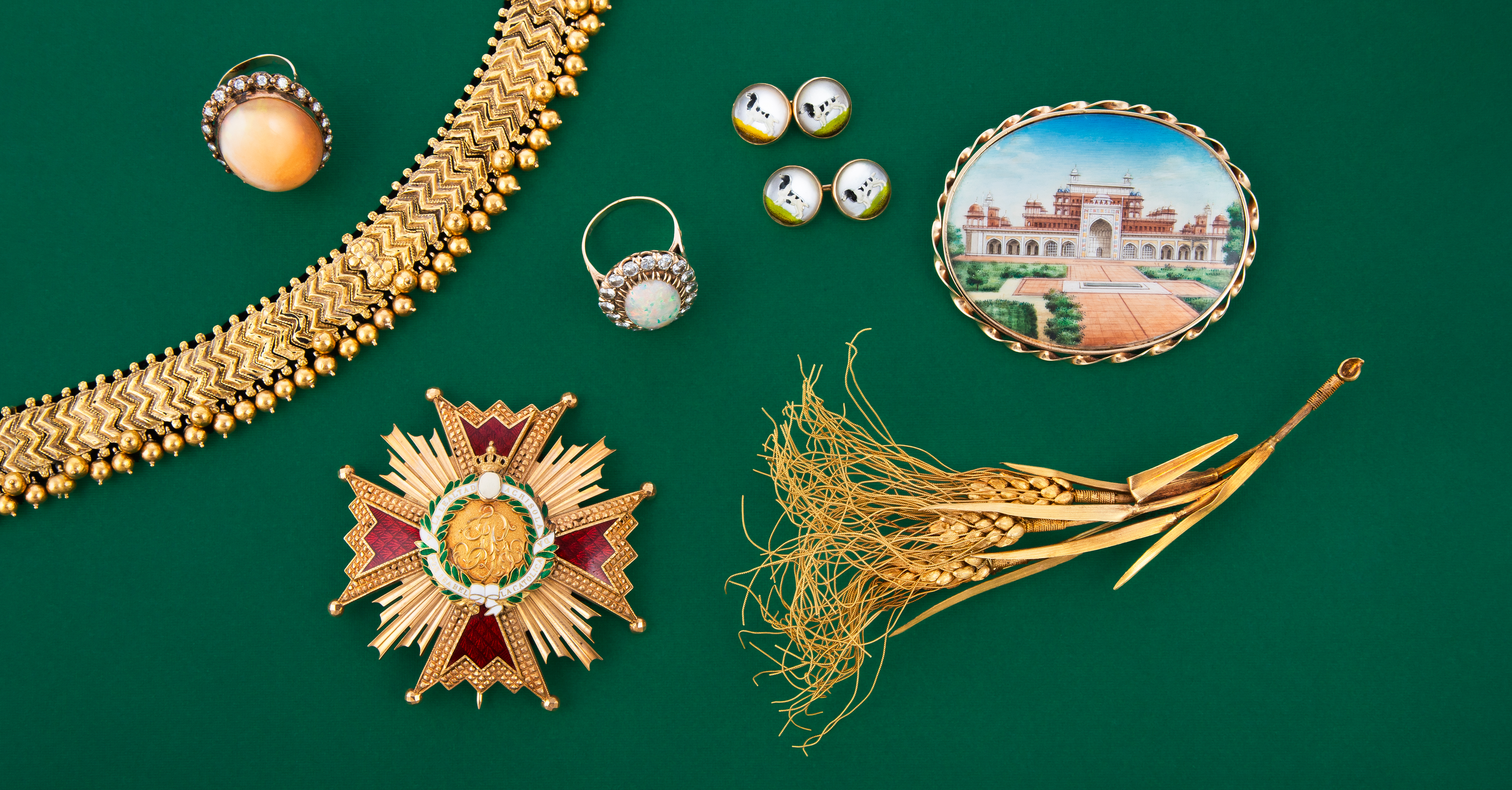 Diverse Highlights from the Final Auction of Linda McRae Noe Laine’s Jewelry Collection